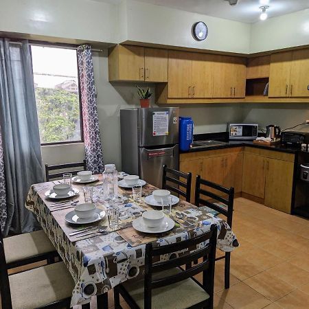 Acacia Estates' The Getaway Taguig Jade Tower Apartamento Manila Exterior foto