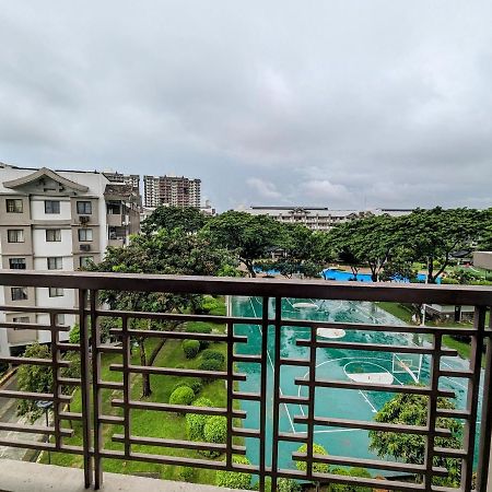 Acacia Estates' The Getaway Taguig Jade Tower Apartamento Manila Exterior foto